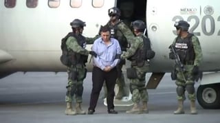 Omar Treviño Morales, el 'Z-42', líder de Los Zetas, fue presentado en el hangar de la Procuraduría General de la República en el DF.