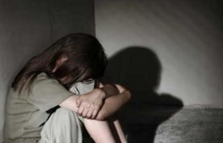 El sujeto detenido señaló que su pareja sentimental, la madre de las menores, tenía conocimiento de los abusos a las niñas. (Internet)
