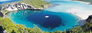 

Ubicado en la Isla Long, Dean's Blue Hole es el agujero azul más grande del mundo.
