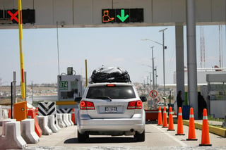 En temporada alta hay ocasiones en las que la autopista Durango-Mazatlán registra una afluencia de cinco mil vehículos. (EL SIGLO DE TORREÓN)