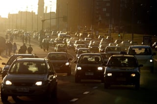 Durante las vacaciones de Semana Santa más de un millón 250 mil vehículos circularán por las carreteras del país. (ARCHIVO)