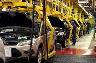 A la baja. Brasil reportó en marzo una caída de 4.6 por ciento interanual en la producción de automóviles.