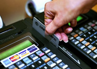 Usos. Las tarjetas de crédito se han vuelto un medio de pago muy común en México y el mundo.