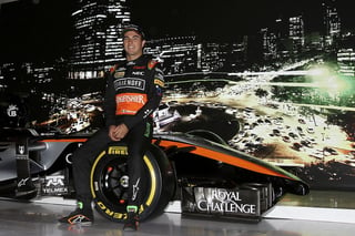 El piloto mexicano Sergio Pérez, de la escudería Force India, ve buenas posibilidades de sumar puntos en el Gran Premio de Baréin. (EFE)