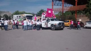 Los distritos 05 y 06 participaron con carros alegóricos que partieron del Parque Fundadores para culminar en el Bosque Venustiano Carranza. (El Siglo de Torreón)
