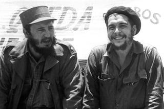 El periodista cubano Alberto Müller presentó en la FIL Buenos Aires el libro 'Che Guevara. Valgo más vivo que muerto', donde argumenta que Ernesto Guevara 'se convirtió en un apestado para la revolución cubana, una piedra en el zapato'. (ARCHIVO) 