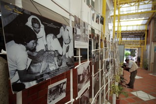 Impune. En la imagen se muestra una exposición fotográfica del asesinato del beato Romero.