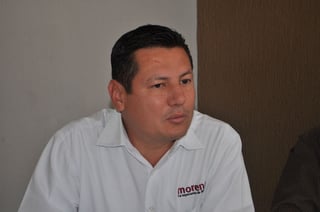 Candidato. Enrique Guzmán va al 05 por Morena.