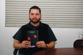 La novela. 'Cataleya' de  Rafael Martínez, es una historia de amor que será presentada en el Francisco Zarco de Gómez.