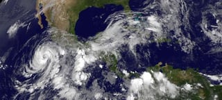 Blanca es un huracán categoría dos en la escala Saffir-Simpson y se espera que se fortalezca aún más en las próximas horas, con un debilitamiento para el sábado. (TWITTER)