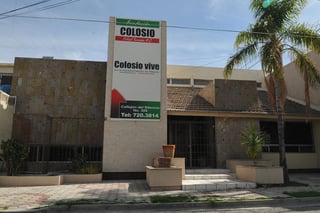 Dinero. Los trabajadores de confianza del Municipio de Torreón aportan 3.5 por ciento de su sueldo al PRI y la Fundación Colosio. (ARCHIVO)