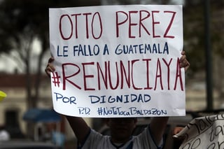 Renuncia. Cientos de guatemaltecos han salido a las calles a pedir la renuncia de Otto Pérez ante los casos de corrupción en su contra.