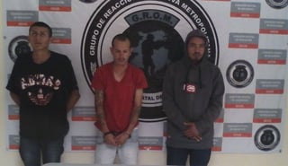 Los tres detenidos así como la droga asegurada y el vehículo fueron puestos a disposición del Ministerio Público de la Procuraduría General de Justicia en el Estado (PGJE).