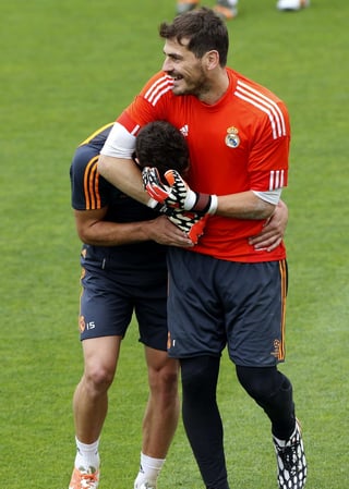 Carvajal y Casillas durante un entrenamiento. (Archivo)