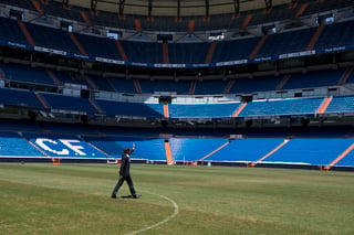 La despedida de Iker Casillas del Real Madrid ocurrió en dos tandas, la segunda fue ayer, donde dio un último paseo por el estadio. (AP)