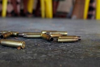 Un policía resultó herido y un presunto delincuente fue detenido tras una balacera en Zamora, Michoacán, según informes preliminares. (ARCHIVO)