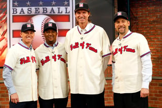 De izquierda a derecha: Craig Biggio, Pedro Martínez, Randy Johnson y John Smoltz. (AP)