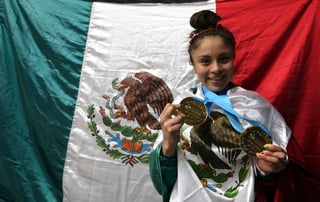 
Paola Longoria sumó tres medallas de oro en raquetbol. (Notimex)