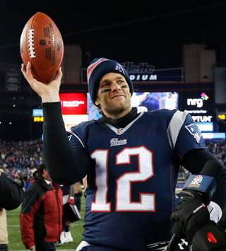 Tom Brady no podrá jugar hasta la semana 6 en la temporada de la NFL. (AP)