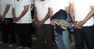 Agentes de la división de Investigaciones del Departamento de Seguridad Nacional (DHS) y de la Patrulla Fronteriza arrestaron a 23 personas acusadas de participar en la banda de traficantes.