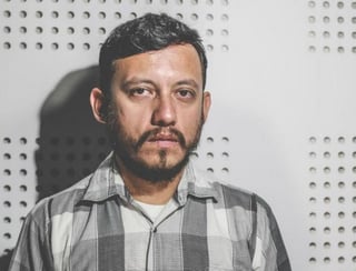 Rubén Espinosa se sentía amenazado en Veracruz, señala su editor Pedro Valtierra.