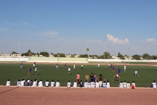 Muchos jugadores asistieron a la Deportiva Gómez Palacio. Un éxito las visorías del Celaya en Gómez Palacio