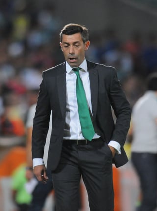 El técnico portugués Pedro Caixinha anunció su renuncia al cargo como entrenador del club Santos Laguna, equipo con el que actualmente es el campeón de la liga mexicana de futbol. (Archivo)