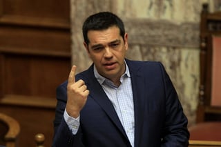 La decisión de dimitir fue tomada durante una reunión que Tsipras mantuvo con sus colaboradores más estrechos, según las fuentes. (ARCHIVO)