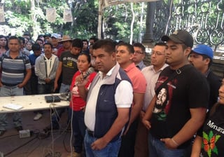 Efraín Picazo, delegado del Sector Ciudad de la Sección 22, anunció que van trazando la ruta rumbo a la huelga nacional magisterial. (ARCHIVO)