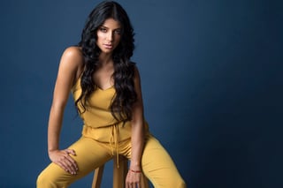 Aventura. La actriz es una de las 24 participantes del reality show La isla, el cual comenzó transmisiones ayer por TV Azteca.