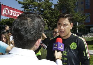 El arquero dijo que la Selección Mexicana de Futbol enfrentará los amistosos con seriedad. (EFE)
