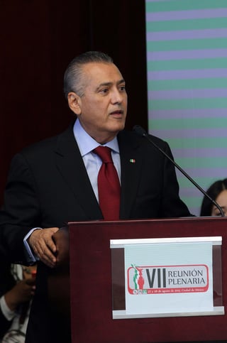 Beltrones Rivera manifestó que el PRI está analizando los retos que tiene para el 2016. (ARCHIVO)