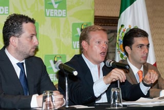 Jesús Sesma, apoyó la propuesta del presidente de la Junta de Coordinación Política, César Camacho, para reducir hasta en un 50 por ciento los gastos de operación de la Cámara de Diputados.
