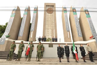 Homenaje. Con varias actividades, conmemoran en Gómez Palacio el aniversario de la gesta heroica de Chapultepec. (Cortesía)