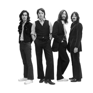 Documento. El contrato que lanzó a la fama a The Beatles se vendió por 554 mil dólares. (Archivo)