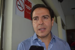 Oswaldo Santibáñez, señaló la importancia de dicha reunión puesto que se abordarán temas relacionados con la votación de regidores panistas para evitar que los municipios contraigan adeudos innecesarios. (ARCHIVO)