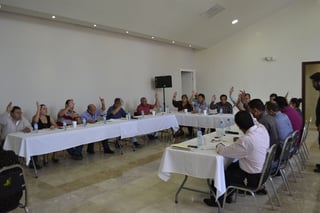A trabajar. Ratifican ante el Cabildo en pleno, las comisiones  en las que trabajará el nuevo regior panista, Martín Garza.
