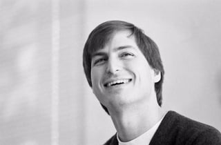 Tim Cook compartió una imagen en el aniversario luctuoso de Steve Jobs. (Twitter)