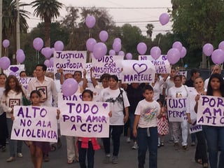 Acción. Familiares y amigos de Cecilia Eguía, marcharon el lunes por la tarde exigiendo justicia. (Cortesía)