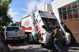 Camiones. Con los dos camiones se completará el parque vehicular para la recolección de basura. (MARY VÁZQUEZ)