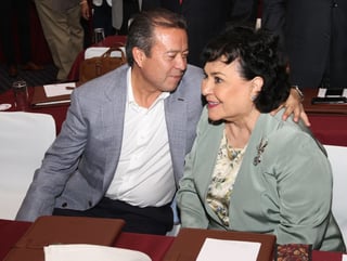 Según Gabriel Regino, el abogado de la actriz Carmen Salinas, rechazó que exista alguna orden de aprehensión o de arresto en contra de la ahora diputada. (ARCHIVO)