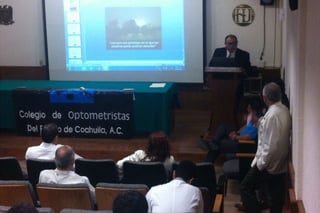 Conferencia. Salvador González Guerrero impartió la conferencia 'Habilidades Visuales' ayer. (Cortesía)