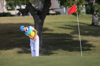 Los golfistas dieron su mejor esfuerzo en el campo del Campestre Torreón, donde buscaron los primeros puestos en su categoría. (Archivo)