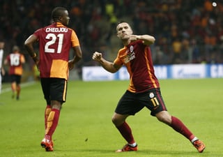 El Galatasaray se rehabilitó para seguir con vida en la Liga de Campeones y, tras remontar un tempranero gol de Nico Gaitán, se impuso por 2-1 y frenó al Benfica. (EFE)