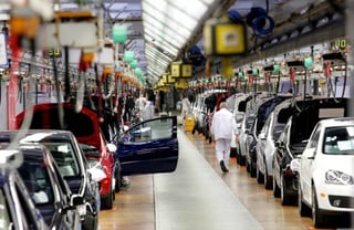 Sin impacto. Estiman que la baja en la producción de Volkswagen no obedece al problema con los vehículos de motores diesel. (ARCHIVO)