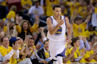 Stepehn Curry y los Warriors de Golden State están imparables en la NBA. (AP)