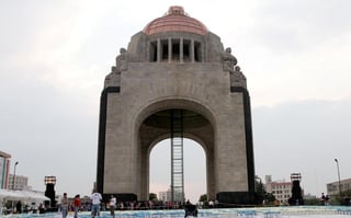 El deceso ocurrió en las inmediaciones del Monumento a la Revolución en el DF. (ARCHIVO)