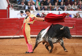 Diego Silveti sería parte del cartel con el que regresarían las corridas de toros a la Comarca Lagunera. (Archivo)
