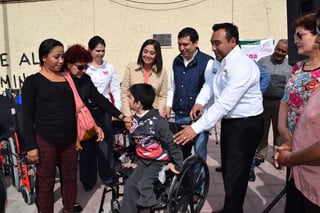 El apoyo se concretó con aportación del DIF municipal, la Alcaldía del Patronato de la Beneficencia del Voluntariado de Coahuila y algunas donaciones de miembros de la sociedad civil. (EL SIGLO DE TORREÓN)