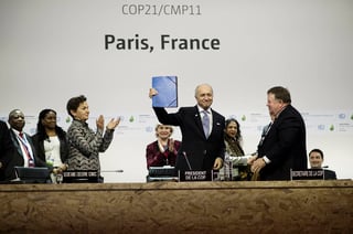 Cumbre.  Los representantes  que participan aquí en la cumbre sobre cambio climático, COP 21, entregaron el primer borrador. (EFE)